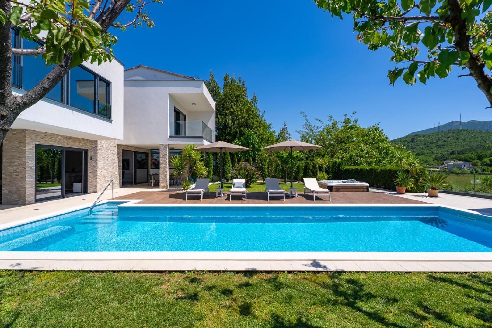 Villa Agava With Heated Pool, Jacuzzi, Sauna, Gym, 4 En-Suite Bedrooms Gata Kültér fotó